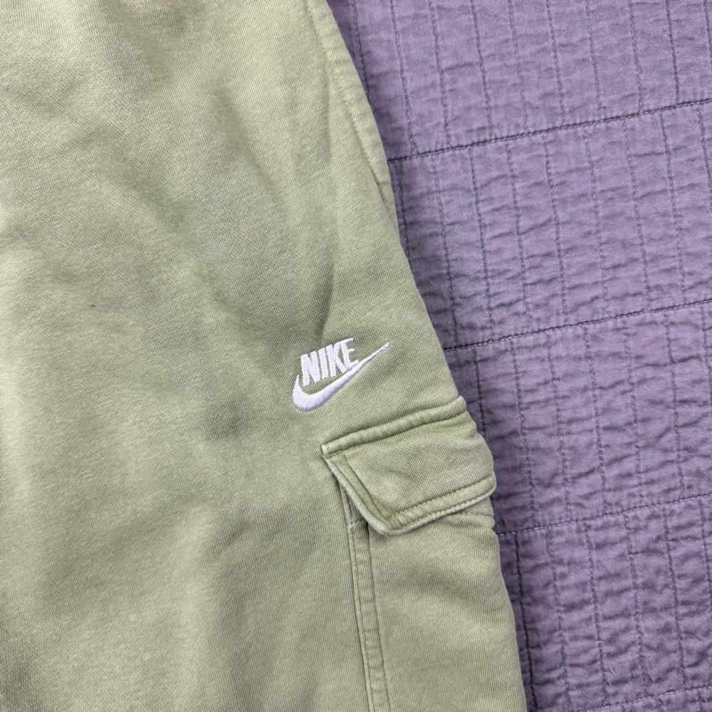 Nike Sportswear Club Fleece Cargo Sweatpants Mens Large Green Joggers Athletic - Picture 3 of 15